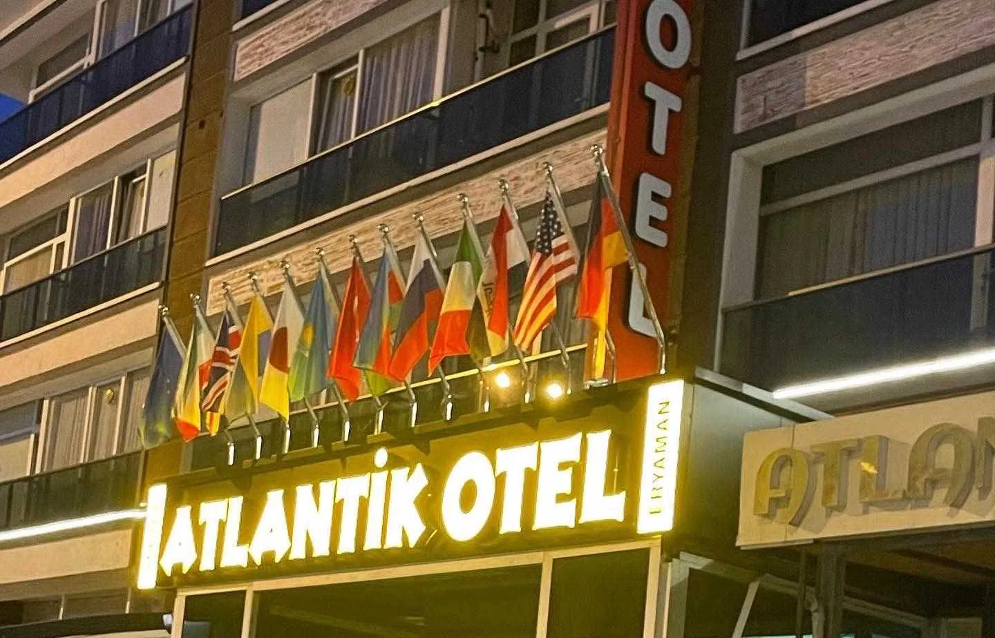Ankara, otel, konaklama, lüks otel, şehir oteli, merkezi konum, konforlu konaklama, iş seyahati, tatil, şehir merkezi, toplantı ve etkinlik mekanları